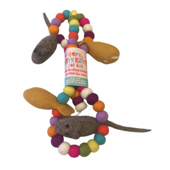 Trader Joe's HERE KITTY KITTY! Cat Toy Felted 3' Garland Mice Fish Balls - Picture 1 of 3